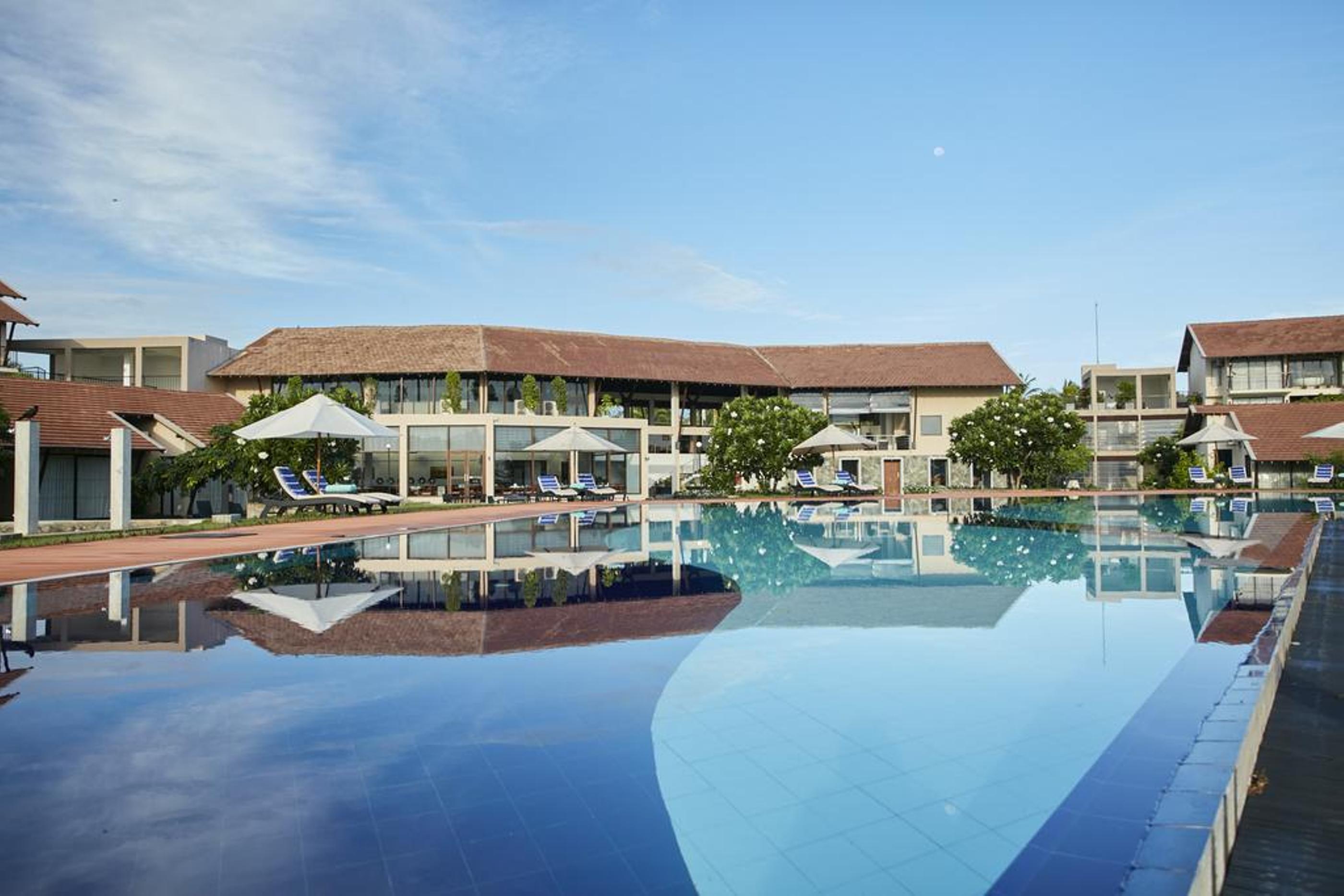Resort The Calm & 5*