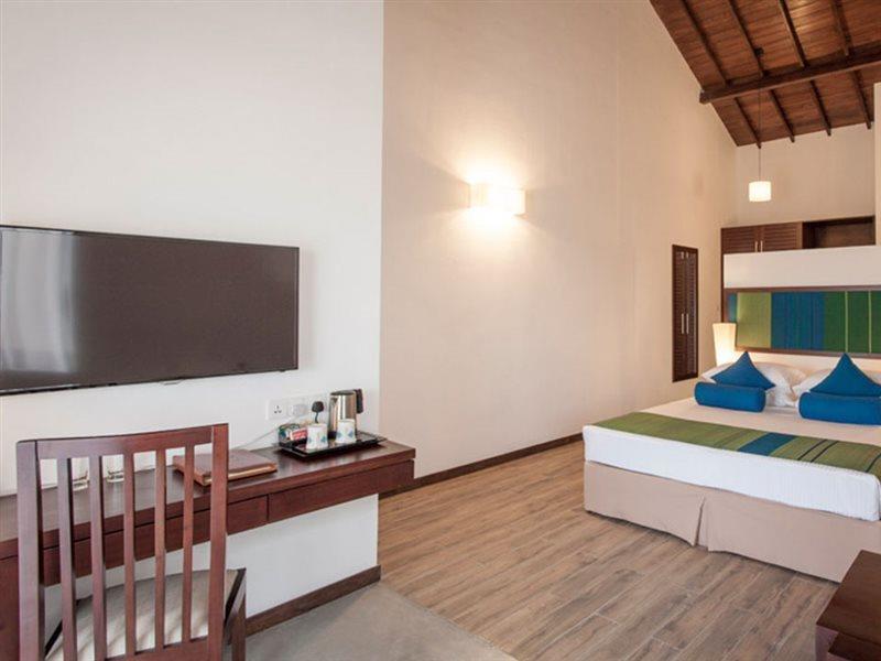 सहारा The Calm & 5*