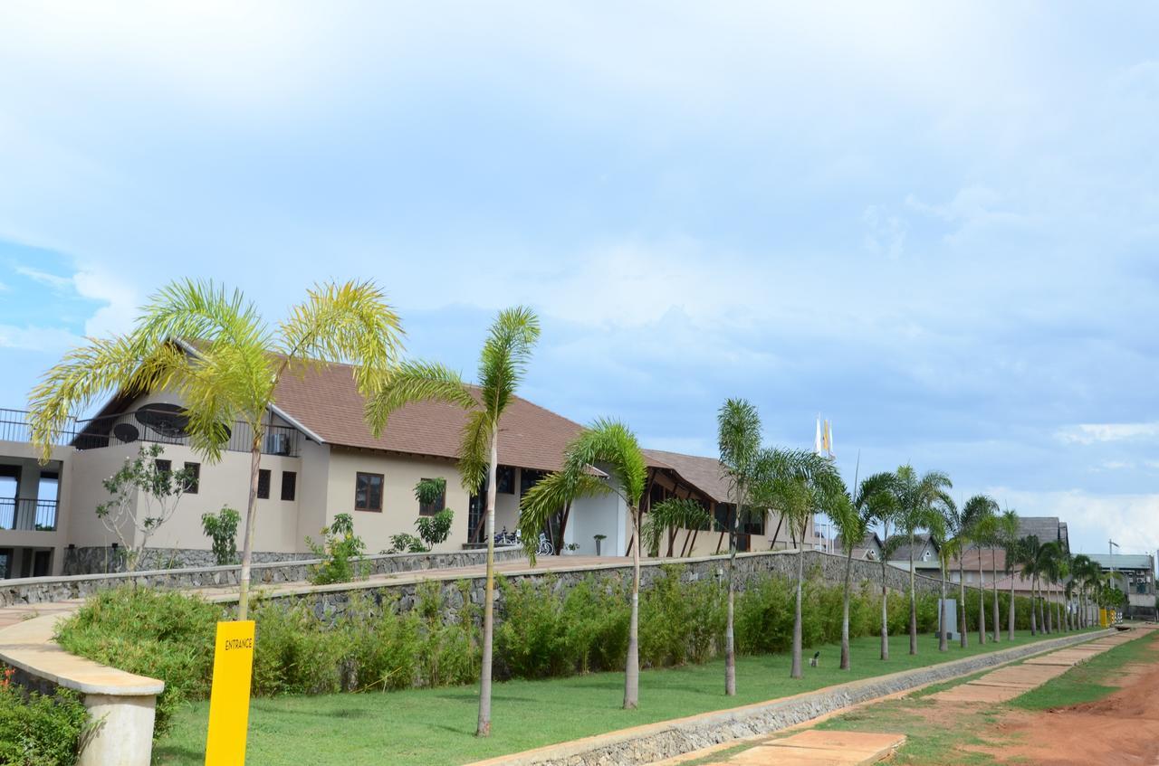 The Calm & 5* Passikudah